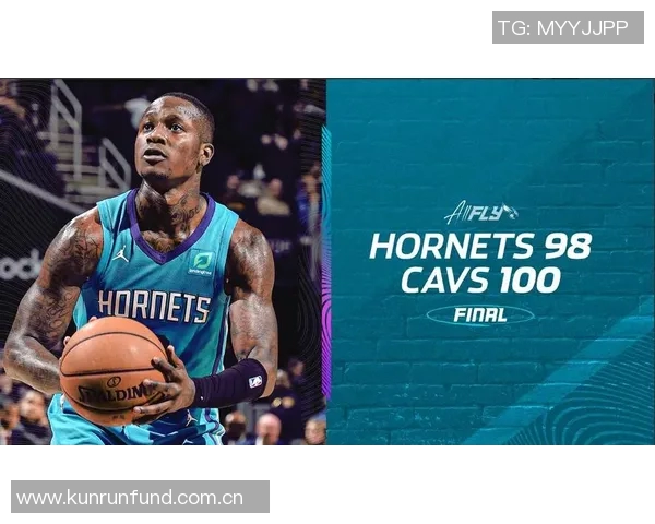 美媒发布AI合成图罗齐尔庭审前手铐黄蜂连帽衫造型引关注