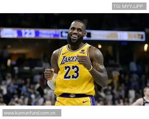 詹姆斯盛赞马克西热爱比赛称过去夏天共同训练收获颇丰